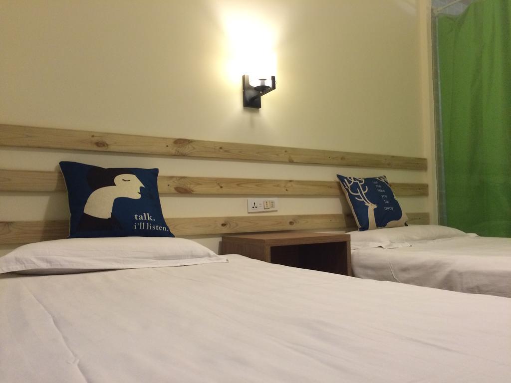 Xi'An Rainbow Youth Hotel Экстерьер фото