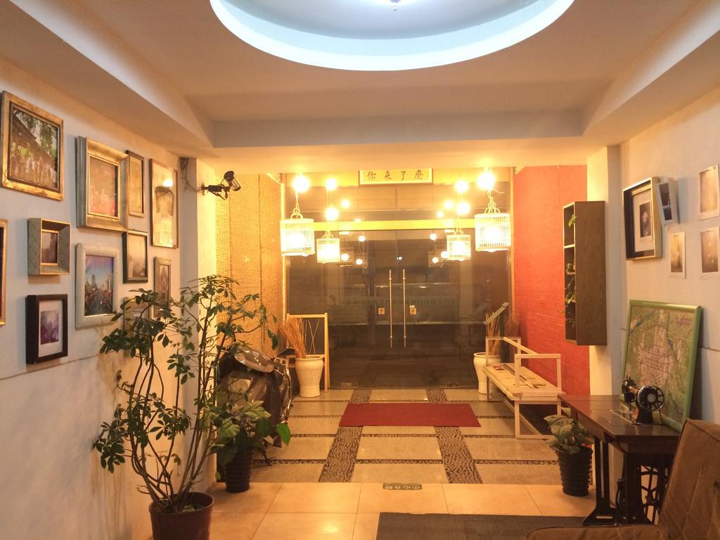 Xi'An Rainbow Youth Hotel Экстерьер фото