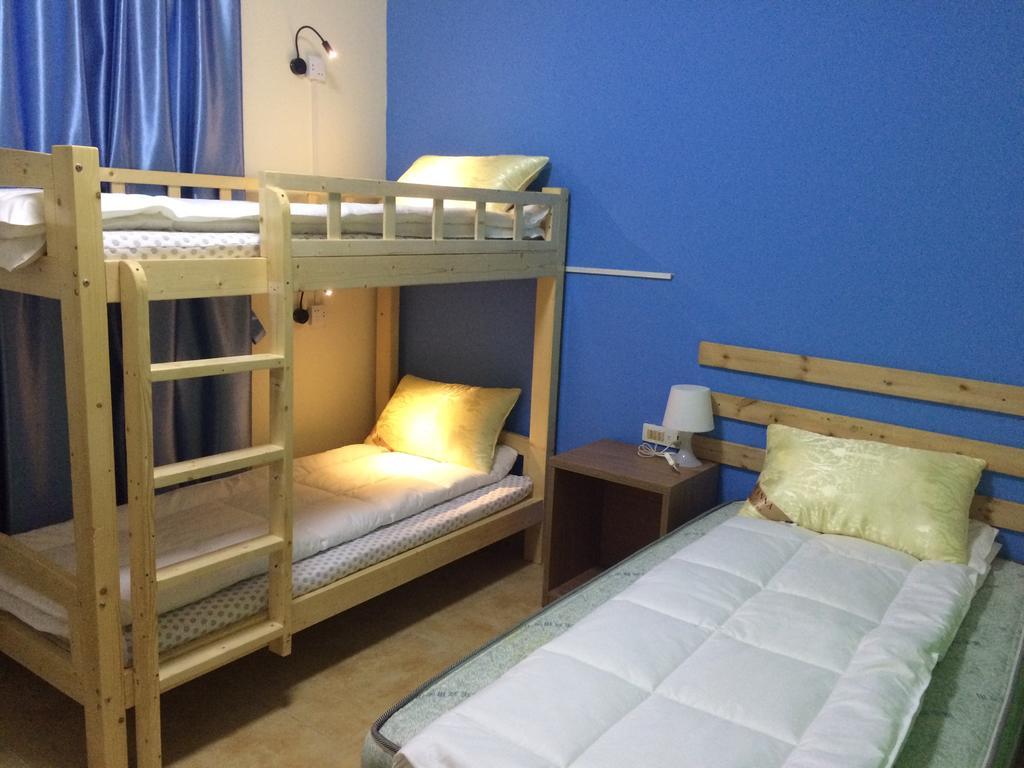 Xi'An Rainbow Youth Hotel Экстерьер фото